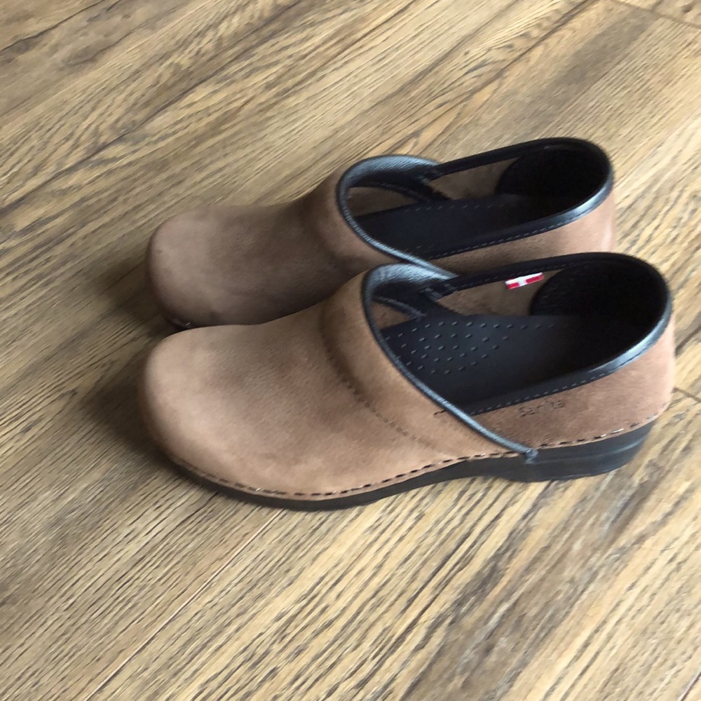 Sanita Leather brown. New without tags